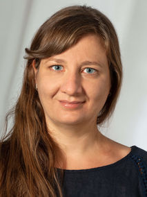 Portrait von Dr. disc. pol. Kris Vera Hartmann