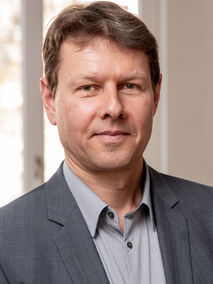 Portrait von Dr. Stefan Titz