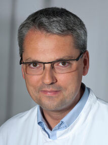 Portrait von Univ.-Prof. Dr. med. dent. Christopher J. Lux